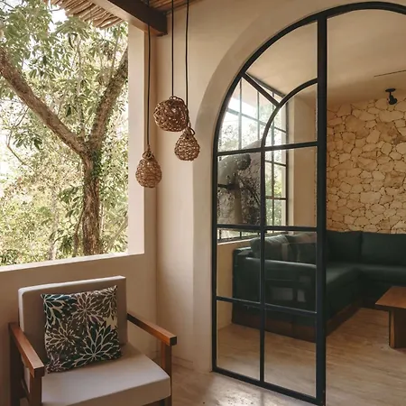 2Br 2Ba Boutique Condo With Private Pool